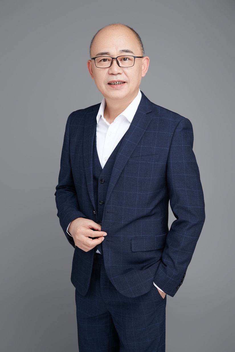 黄东平